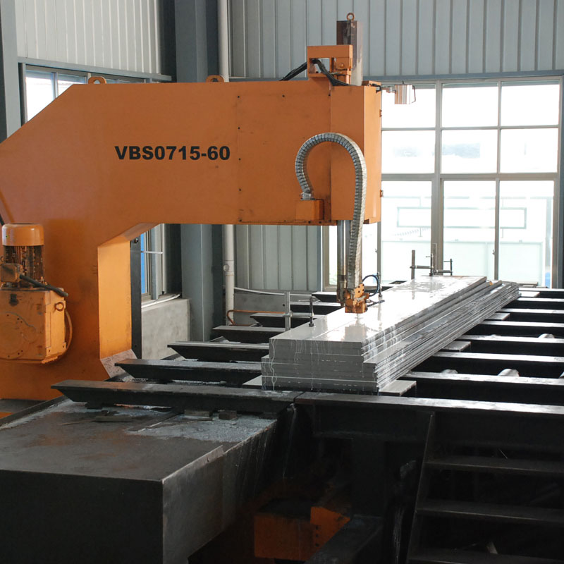 Hogyan biztosítanak a négymagos formaanyagok precíz megoldásokat a formagyártás különböző munkakörülményeire?